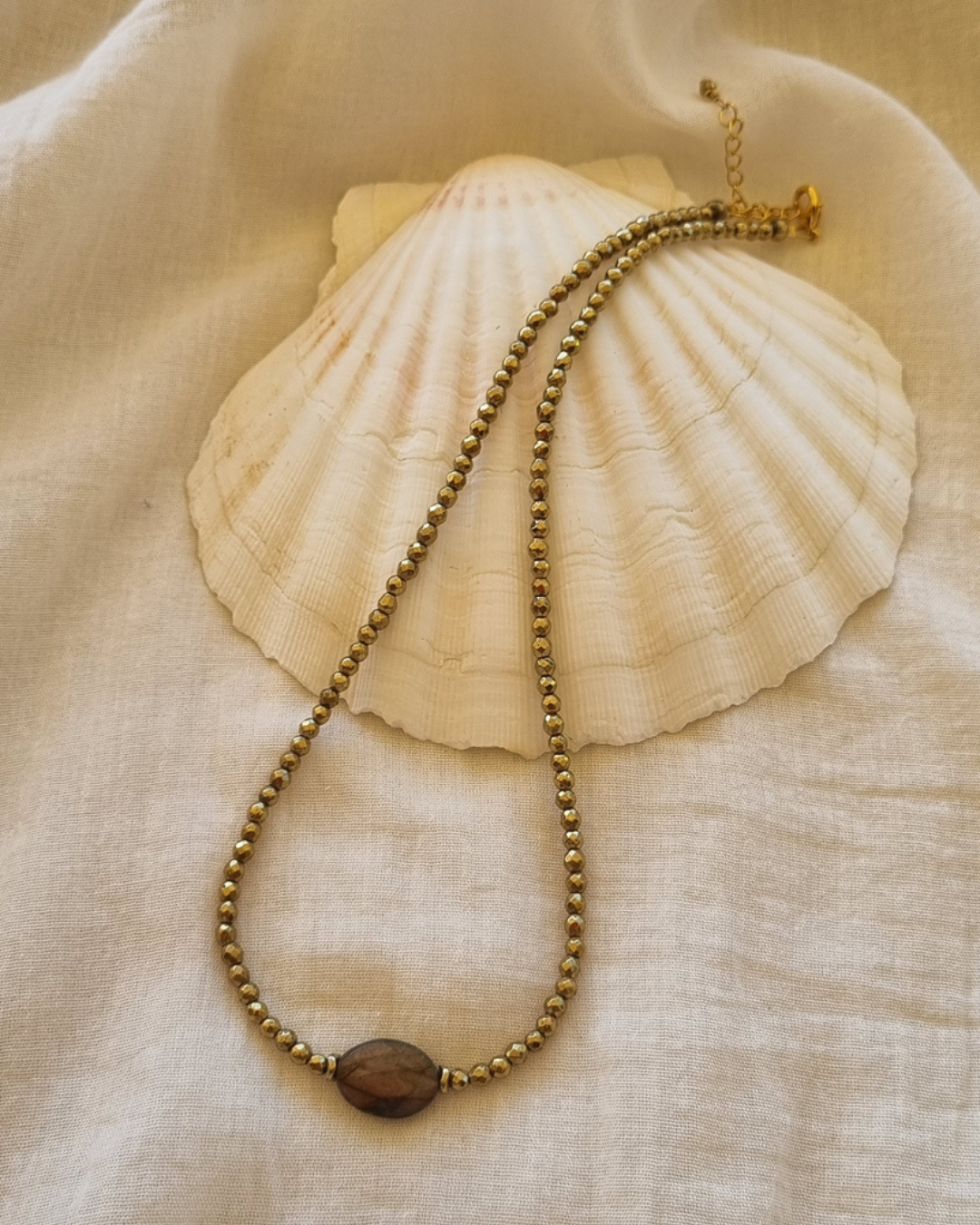 collier labradorite lithothérapie intuition protection clarté d'esprit