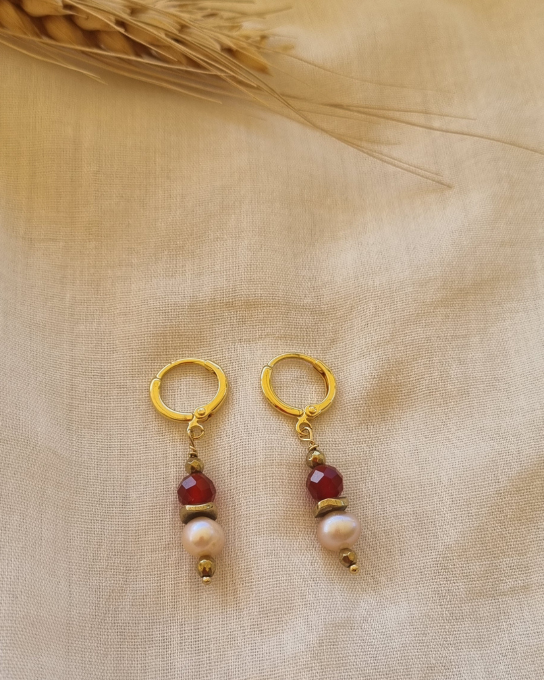 boucles d'oreilles cornaline perles de culture booster d'énergie lithothérapie création artisanale