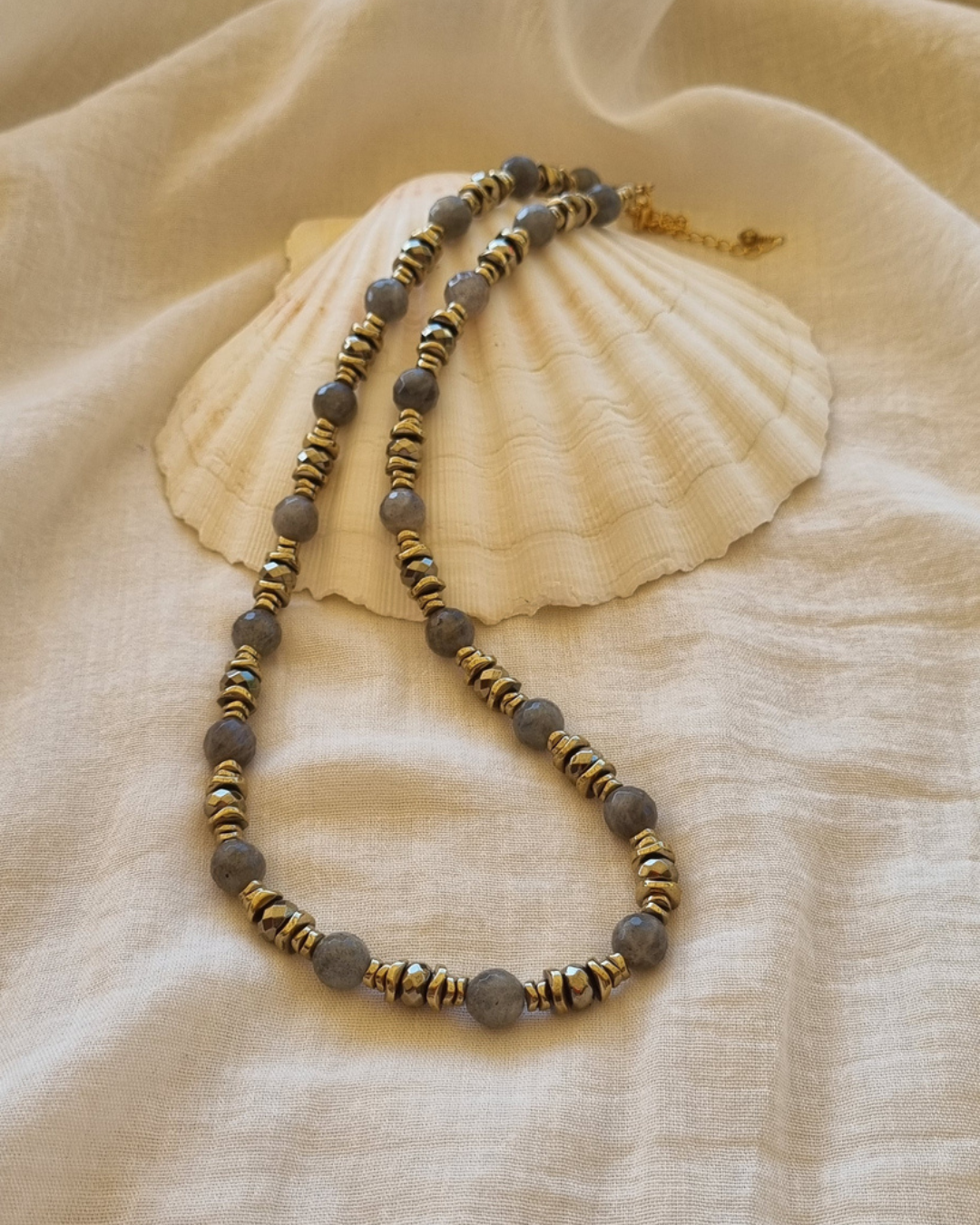 collier labradorite hématite lithothérpie énergie au quotidien