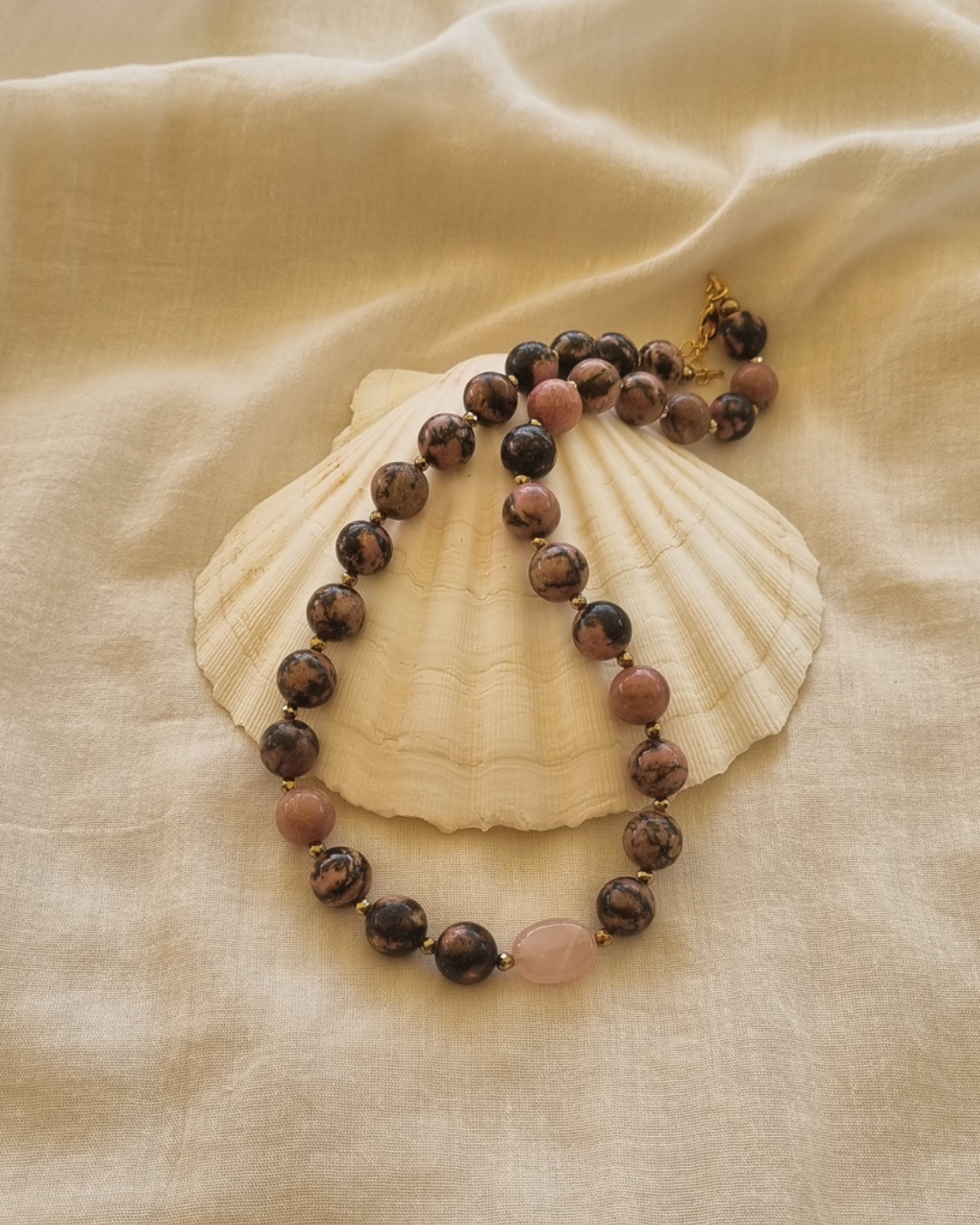 collier rhodonite Quartz rose émotion amour bijou fait main