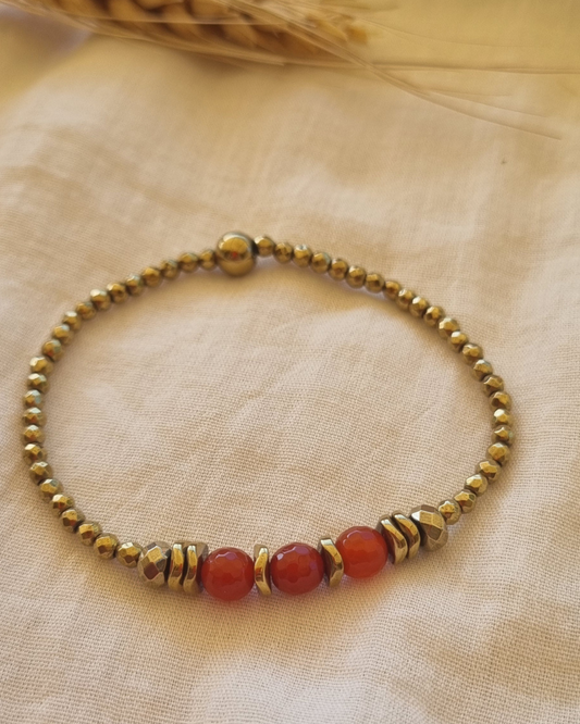 Bracelet CORDÉLIA Cornaline et Hématites dorées
