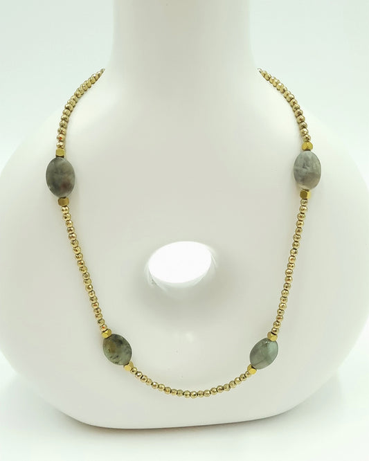 Collier Rosaleen Labradorite et hématite