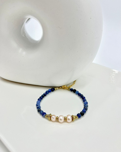 Bracelet Séléna Sodalite, perles de culture et hématites dorées