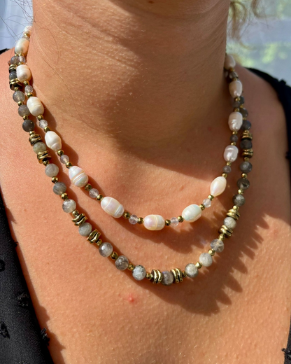 Collier Eléanor Labradorite, perles d'eau douce et hématites dorées